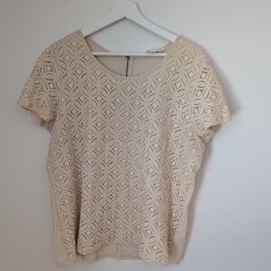 Cream Lace shirt with zippr- XL